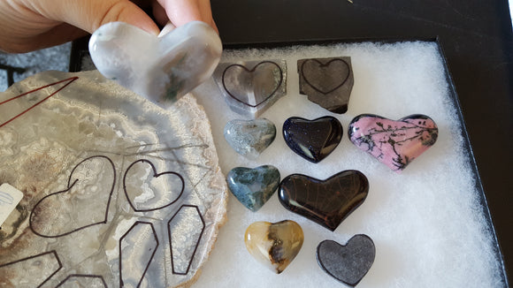lapidary cabs cabachons hearts stones rock hound quartzsite arizona metal smith silversmith jewelry design gems heart shaped